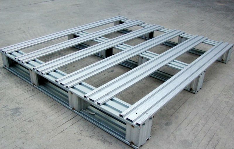 Pallet kim loại